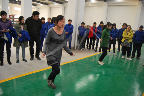 上海沪工阀门厂第二届职工运动会女子跳绳比赛（图10）