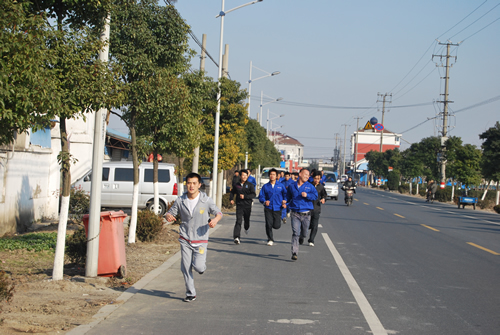 上海沪工阀门厂第二届职工运动会男子3000米（公路）比赛（图14）