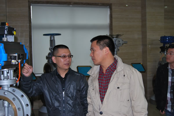 嘉定区质量技术监督局管理科周科长来我公司指导工作