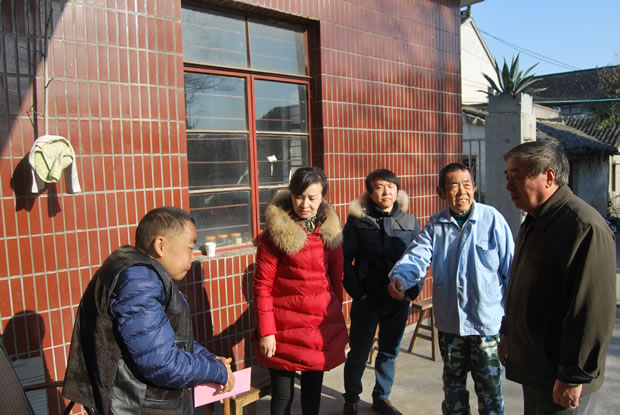 沪工阀门结对慰问尿毒症病人高志超（图2）