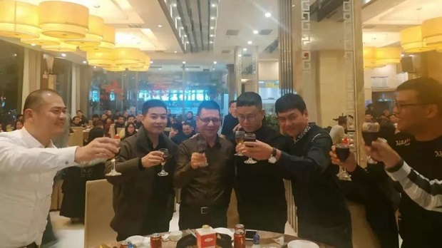 沪工阀门2020年会举杯庆祝（3）